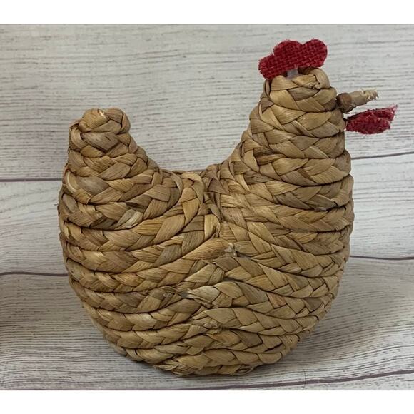 Target Bullseye Playground Woven Straw Hen Chicken Figurine - Picture 1 of 9